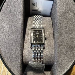 Ladies Citizens Quartz watch. New with tags. In the original box.